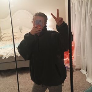 Very cute grassy colored sweatshirt